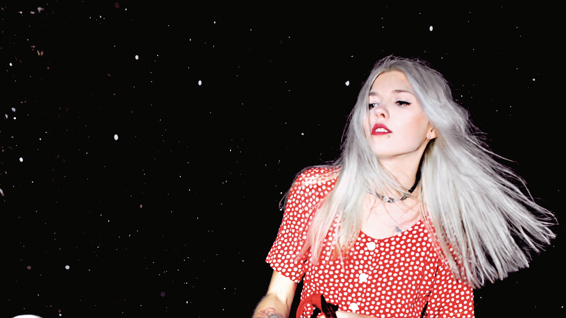 Daria Zawiałow na fotografii udostępnionej przez Sony Music Poland
