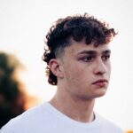 Wiktor Waligóra zapowiada drugą płytę. „Krótkie historie o miłości” ukażą się 2 października
