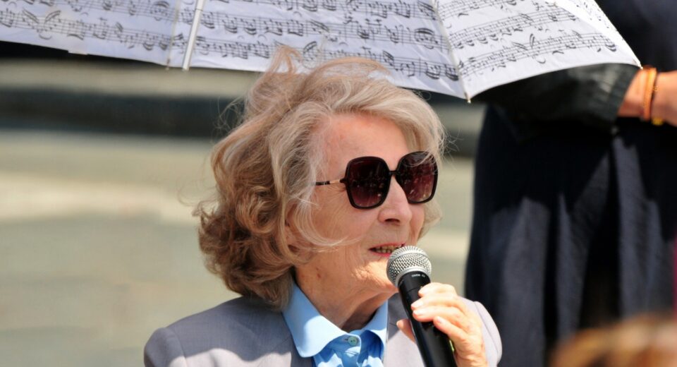 Irena Santor