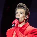 Skolim wjechał na scenę Narodowego różowym autem. Widzowie: „Masz rozmach, skurczybyku”
